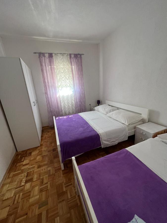 Apartment Vujcic Donji Okrug  Esterno foto